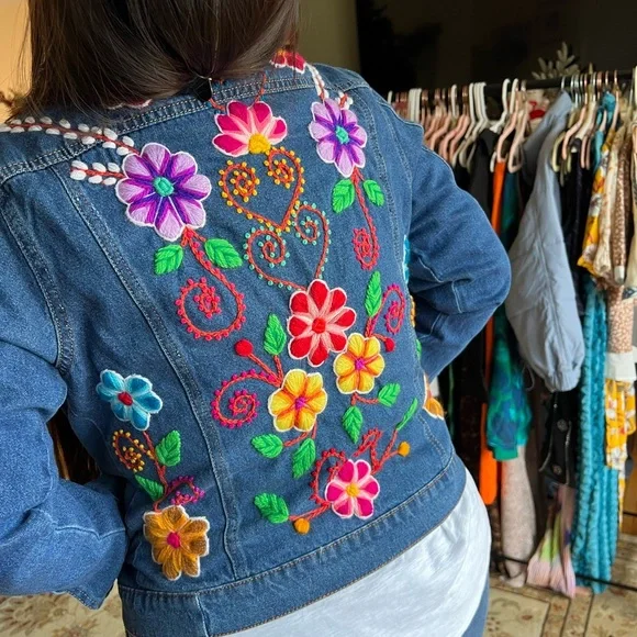 Jacket - Picture 2 of 8